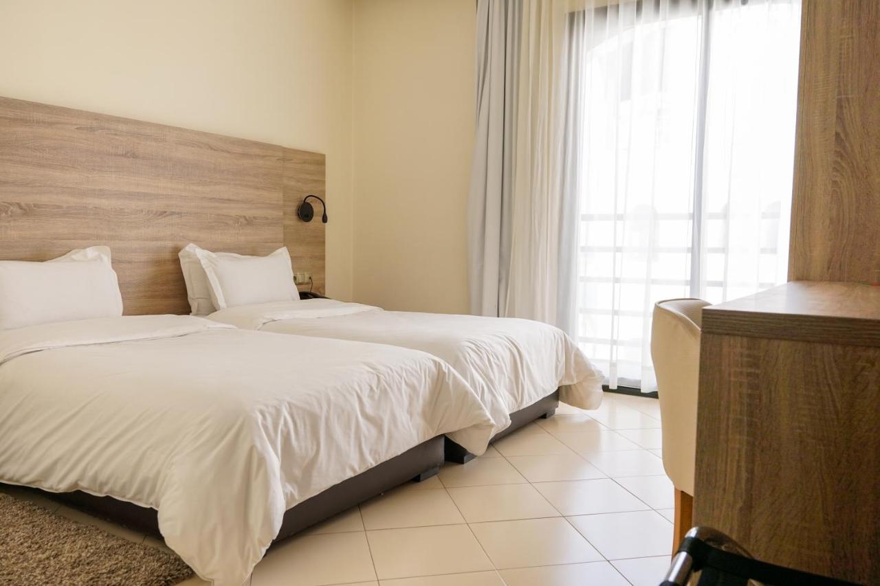 Hotel El Djenina Tanger Exterior foto