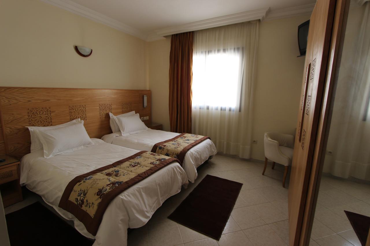 Hotel El Djenina Tanger Exterior foto